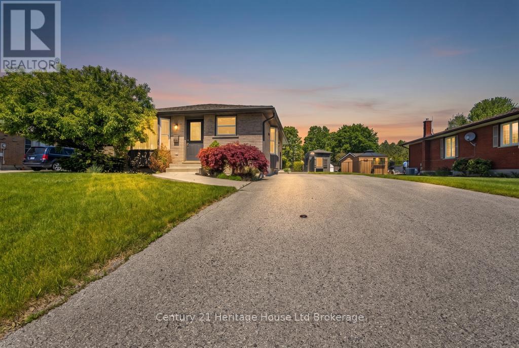 55 DENRICH AVENUE - 1