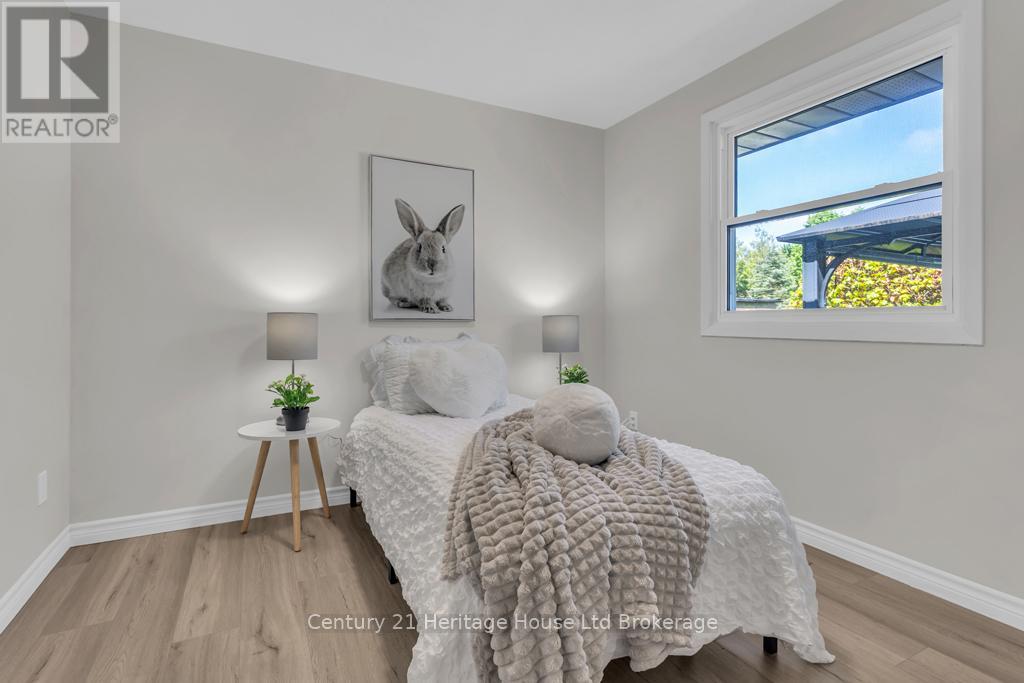 55 DENRICH AVENUE - 18