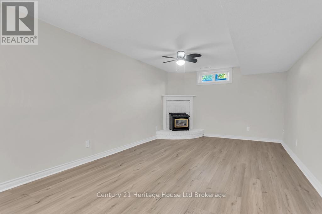55 DENRICH AVENUE - 22
