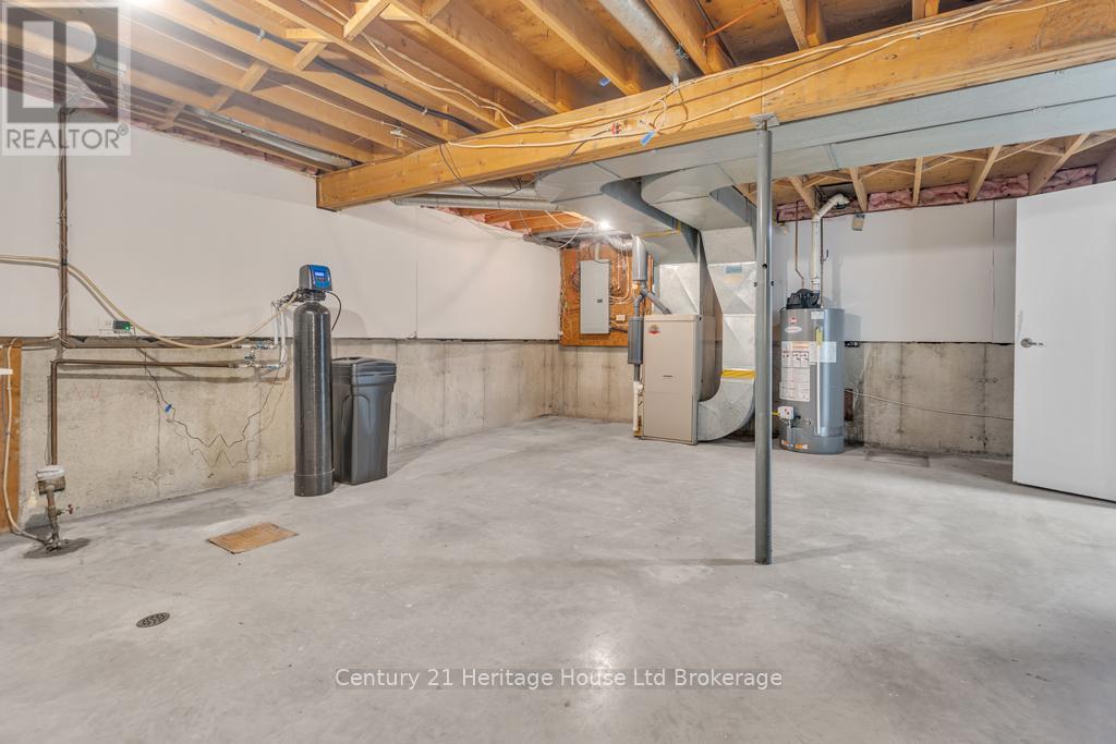 55 DENRICH AVENUE - 28