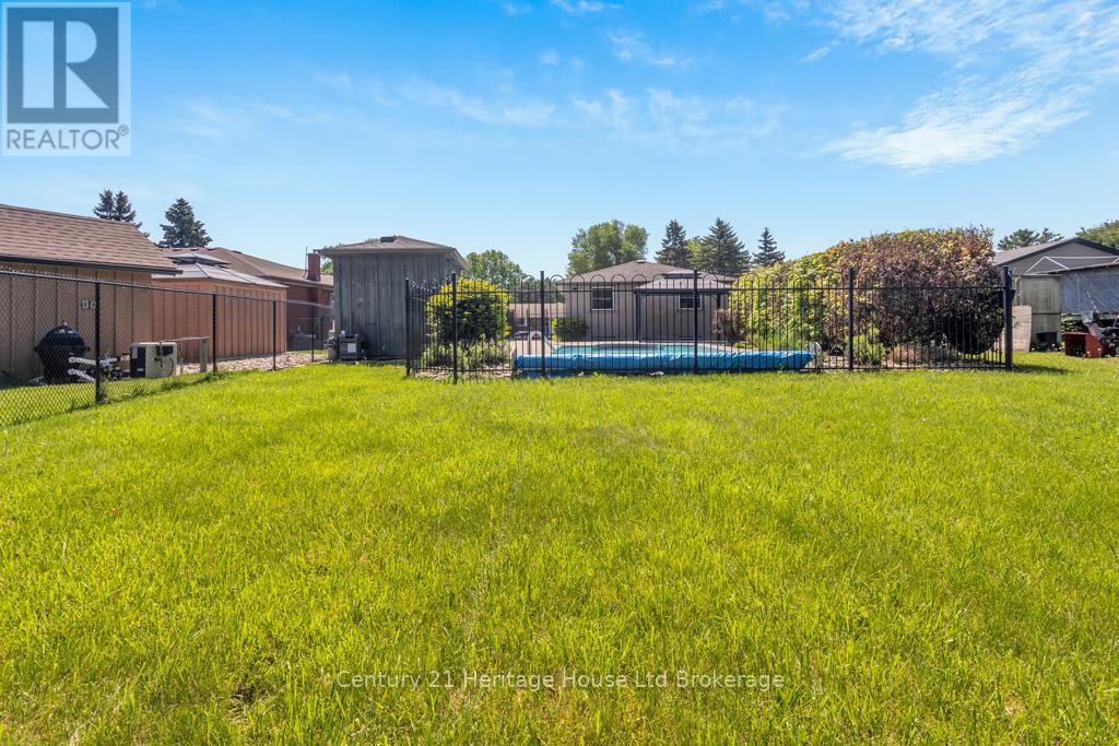 55 DENRICH AVENUE - 34