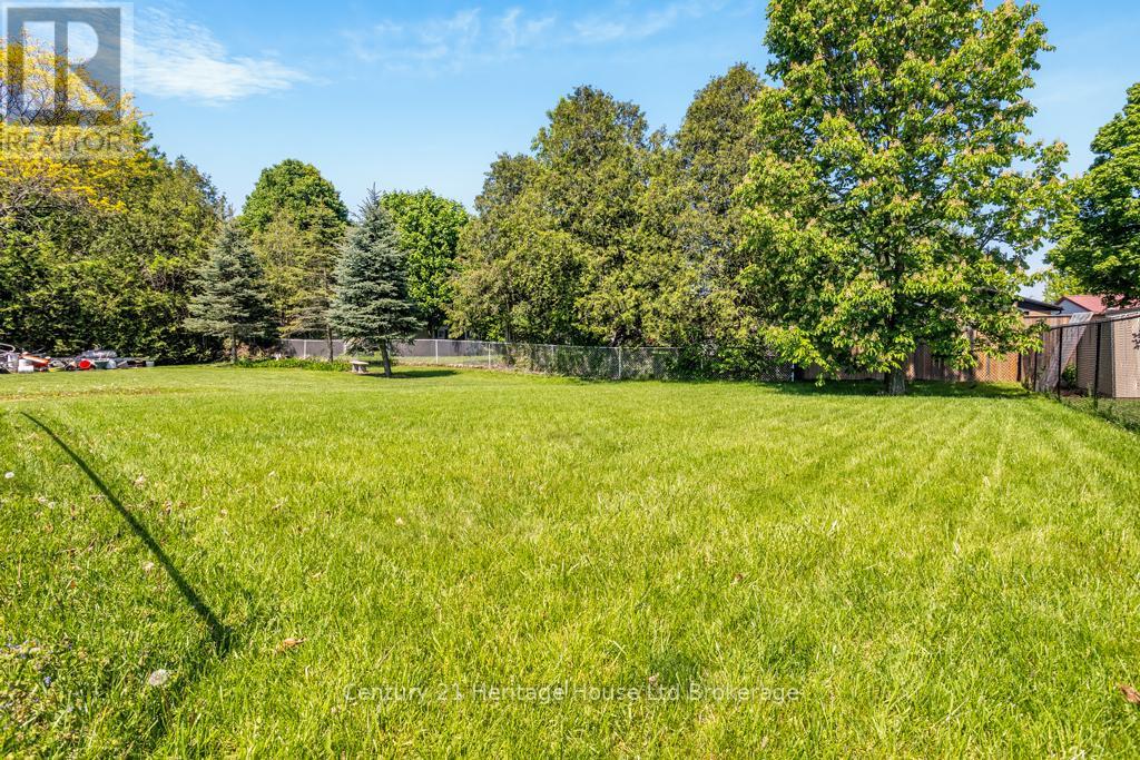 55 DENRICH AVENUE - 35