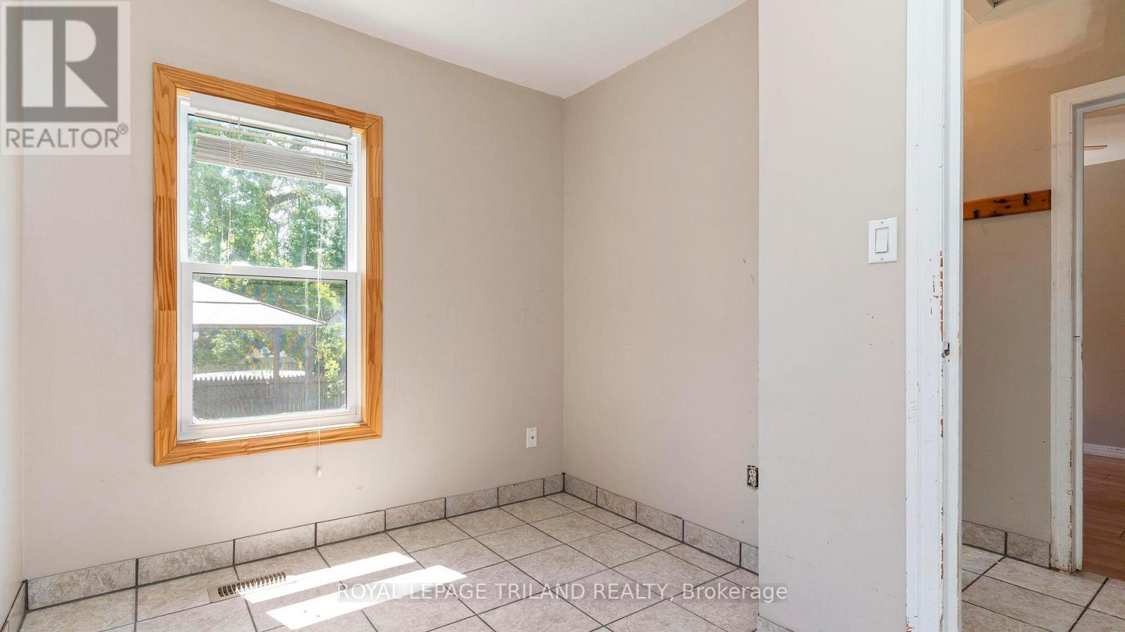 1291 TRAFALGAR ROAD - 22