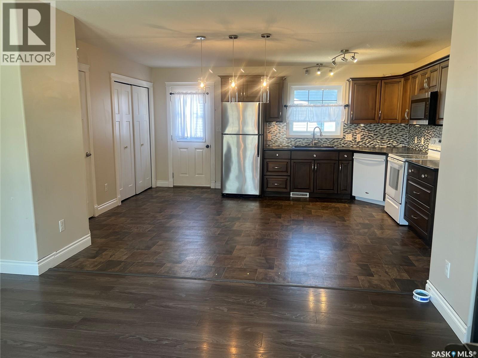 104 Cooper STREET — photo 12