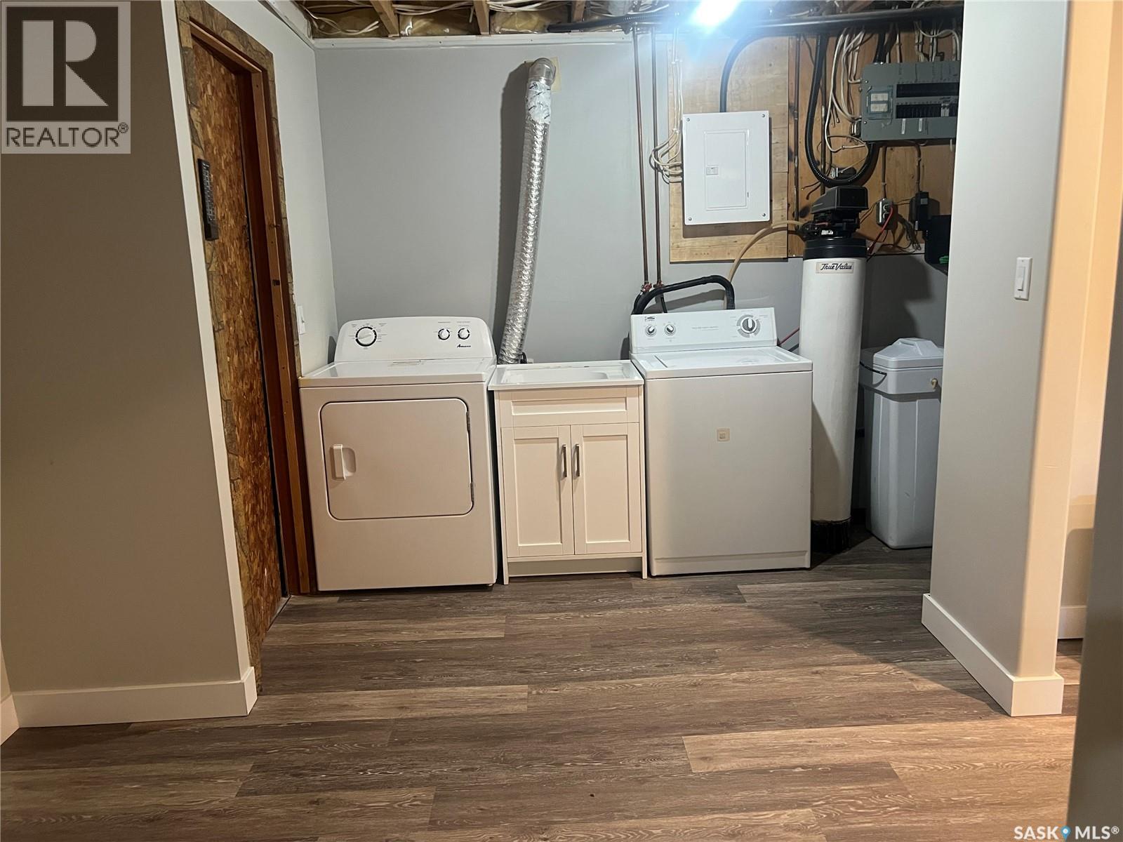 104 Cooper STREET — photo 31