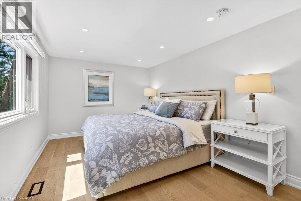 350 EAST SIDE Crescent - 21