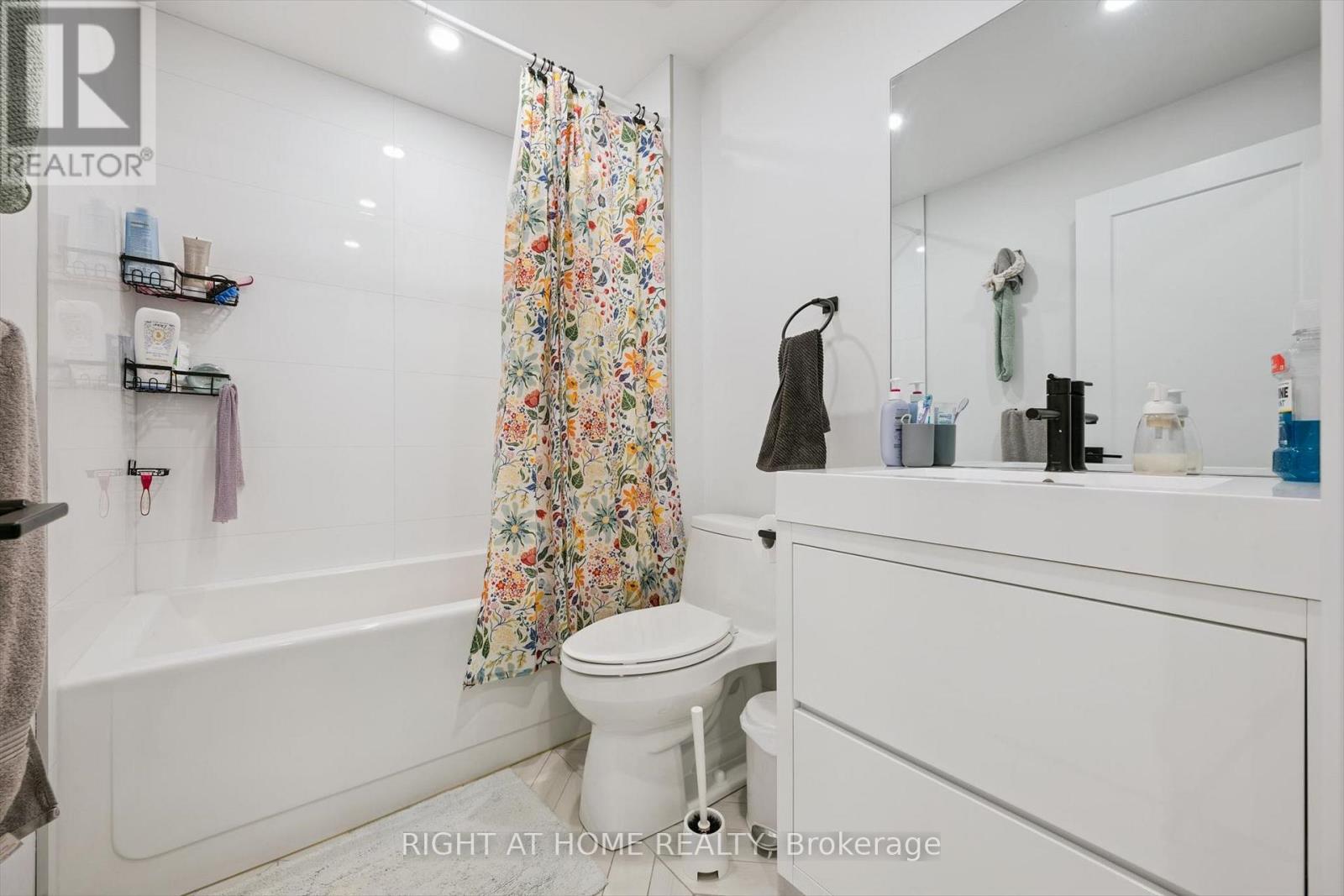814 COXWELL AVENUE - 14