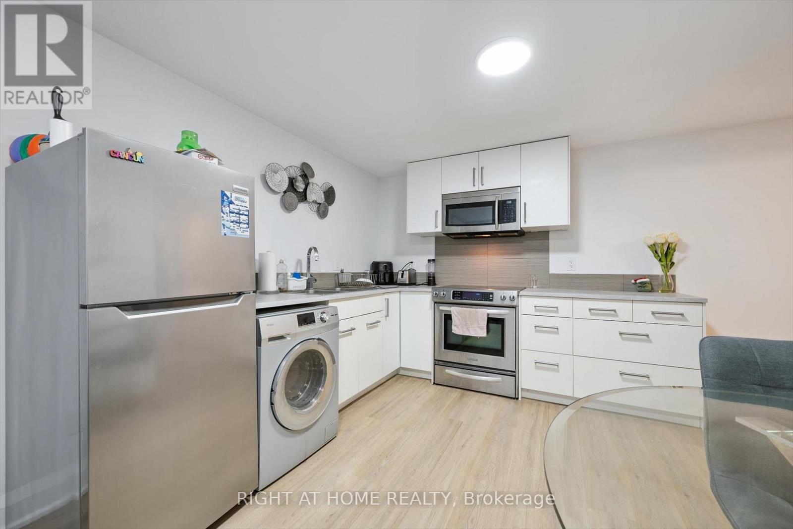 814 COXWELL AVENUE - 15