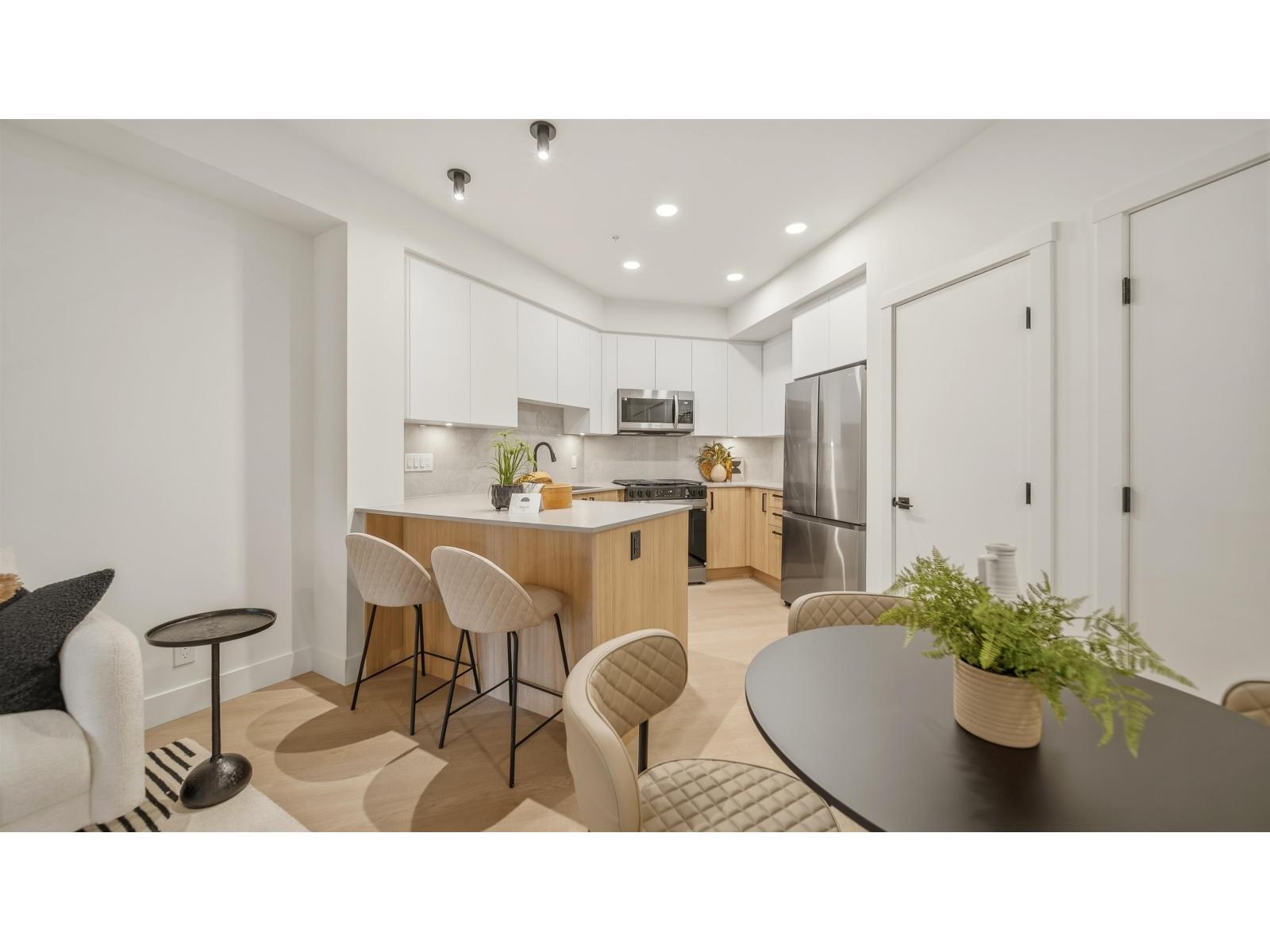 B127 8230 208B STREET, Langley