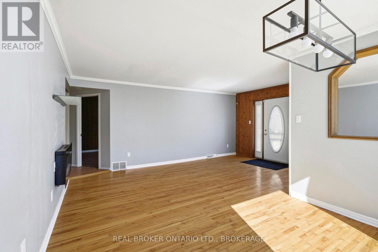 25 DUNBAR AVENUE - 5