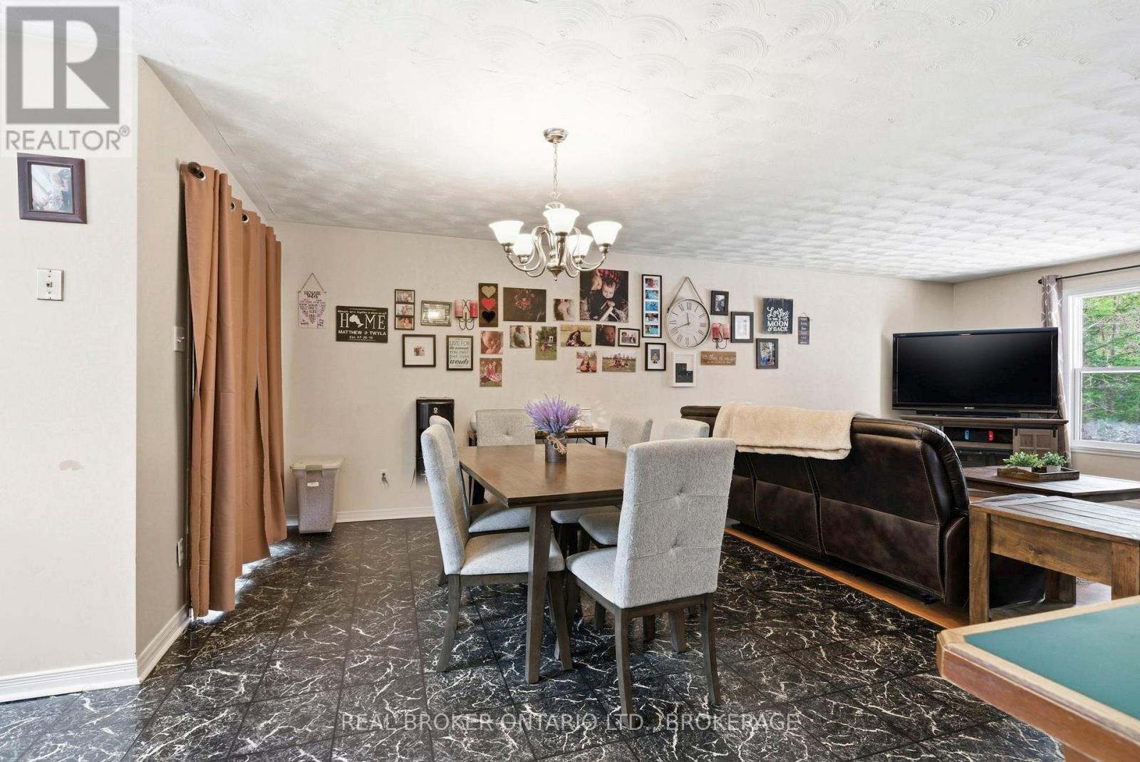 5127 BRUNET ROAD - 10