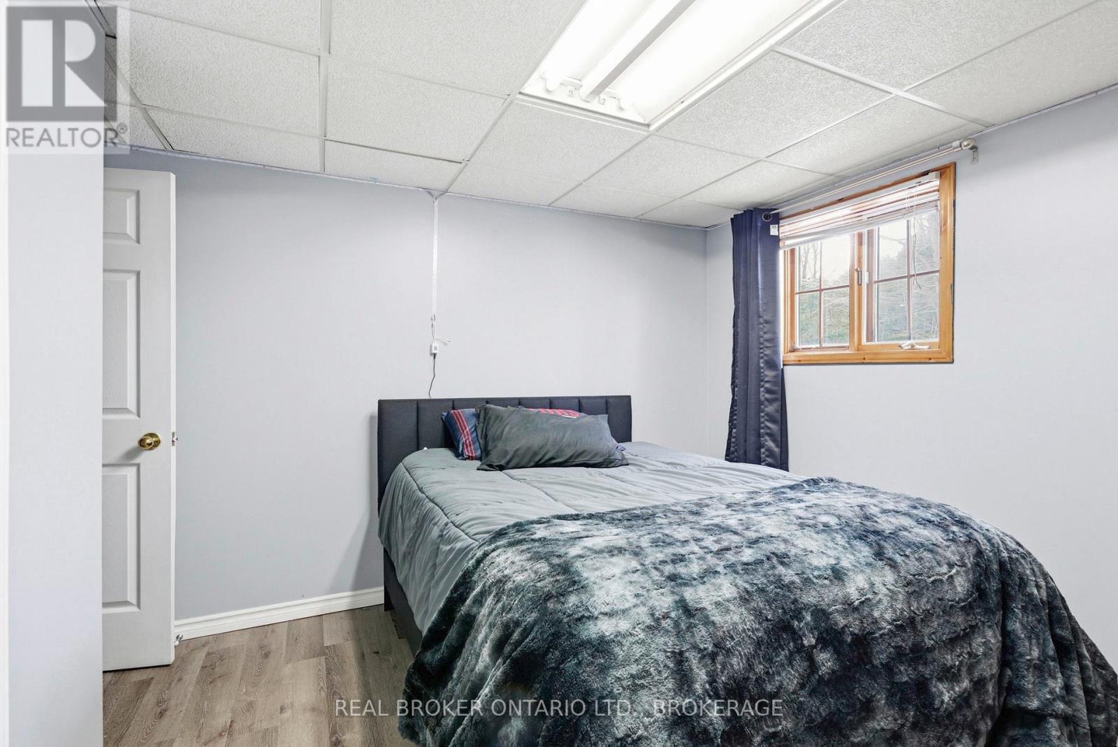 5127 BRUNET ROAD - 20