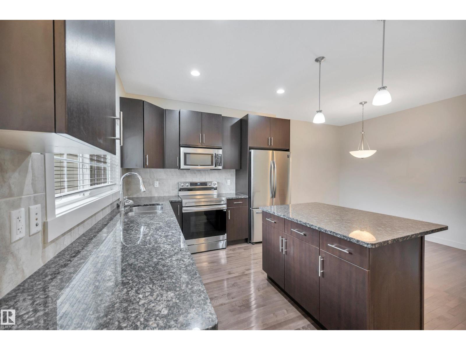 908 Valour WY NW — photo 17