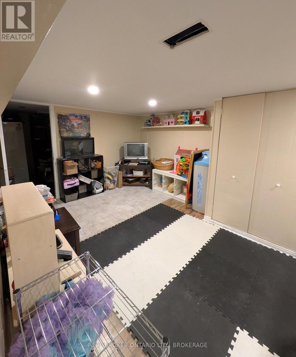 3300 POIRIER AVENUE - 22