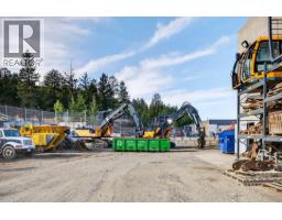 2015 W Trans Canada Highway, Kamloops, BC V1S1A7 Photo 68