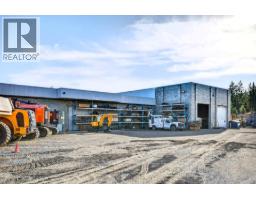 2015 W Trans Canada Highway, Kamloops, BC V1S1A7 Photo 43