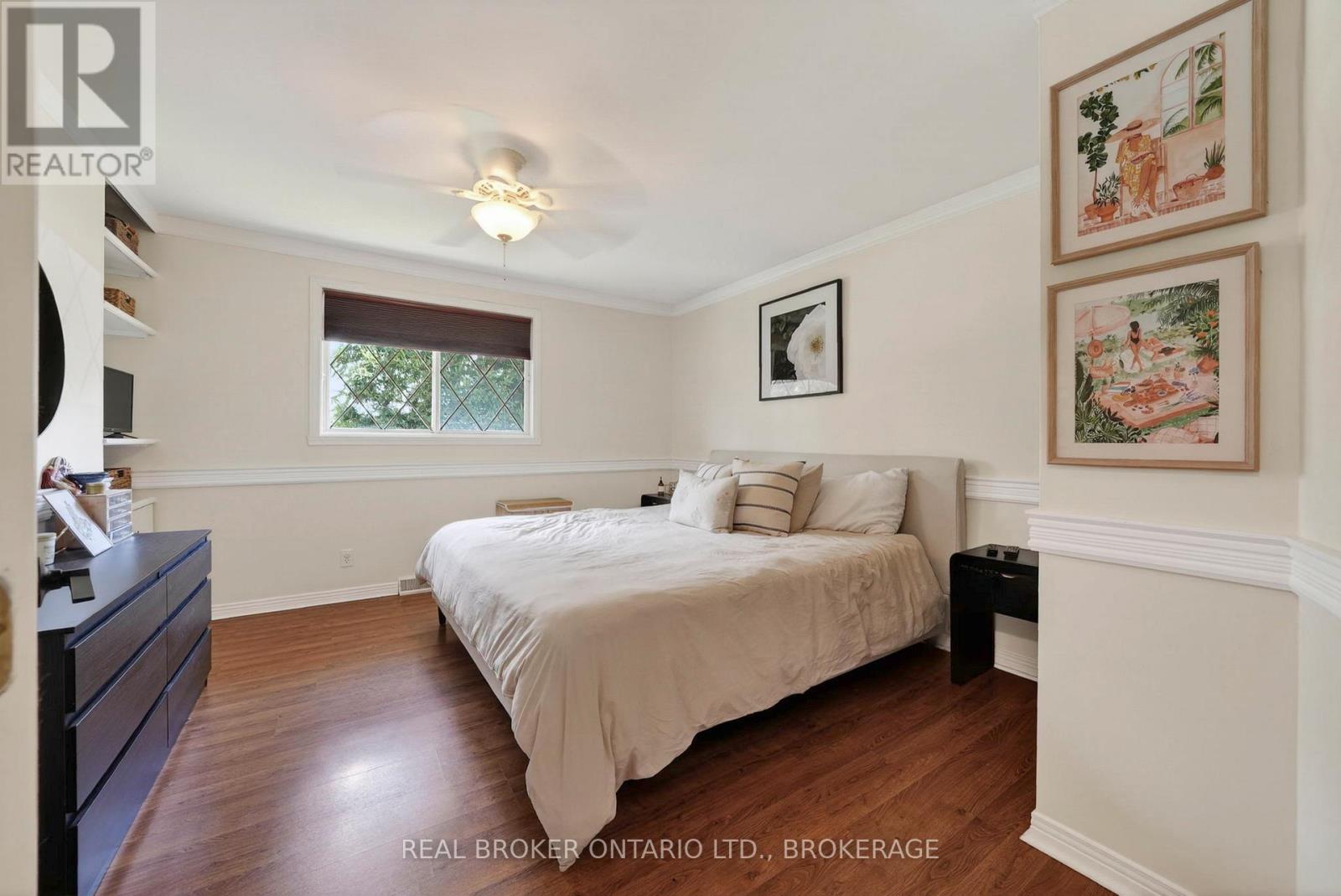 948 FOURTH STREET E - 17