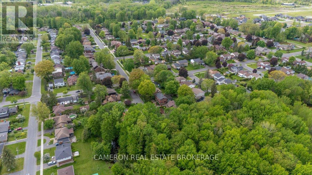 1515 GRANT AVENUE - 33