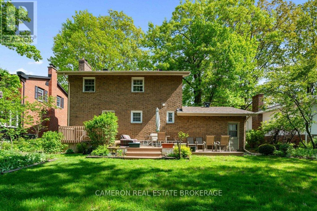 1515 GRANT AVENUE - 28