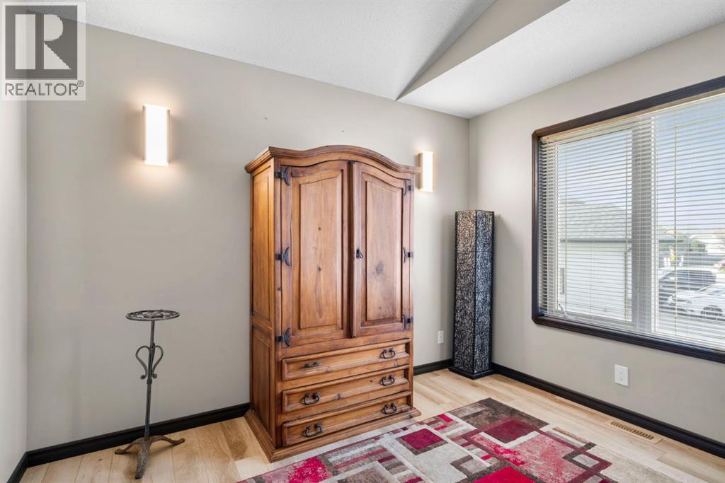 80 Cambrille Crescent - 24