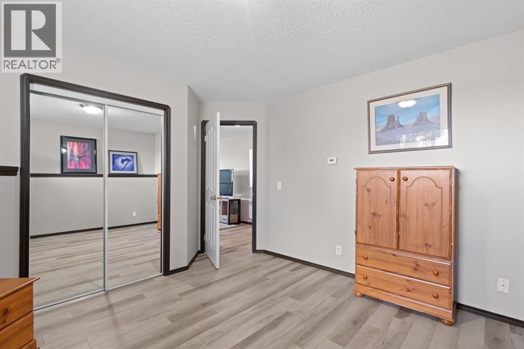 80 Cambrille Crescent - 33