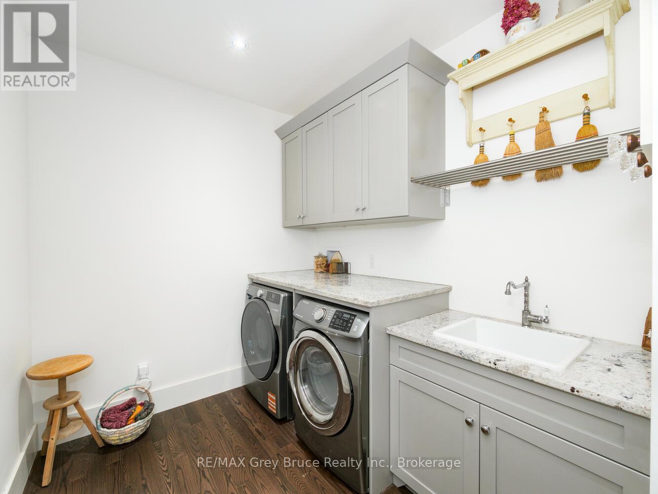 33 DUNKS BAY ROAD - Image 18