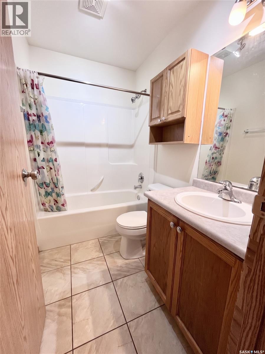 3150 3rd AVENUE E - 10