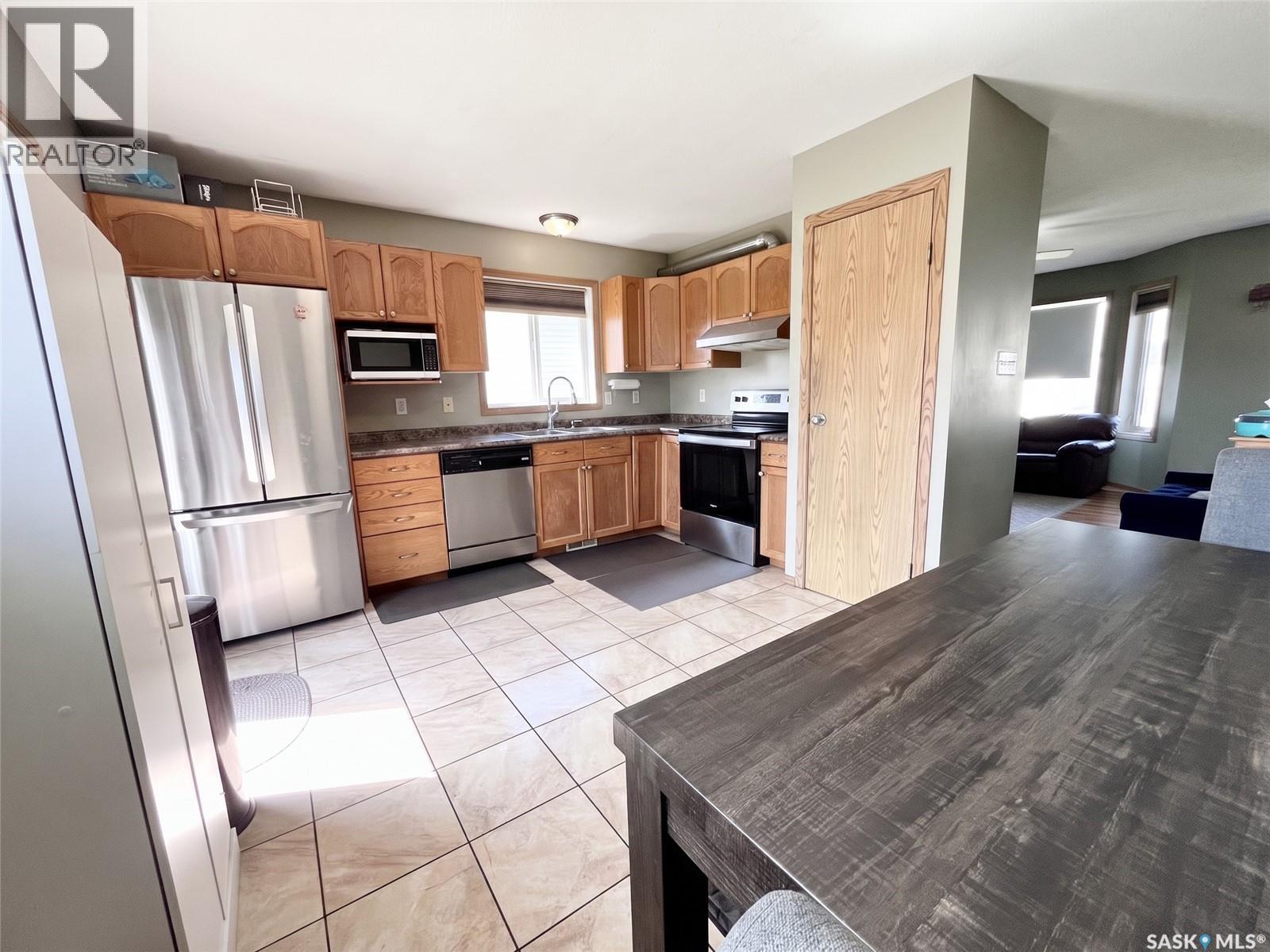 3150 3rd AVENUE E - 5