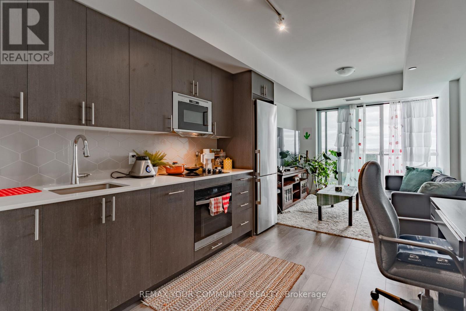 #2302 2545 SIMCOE STREET - 7