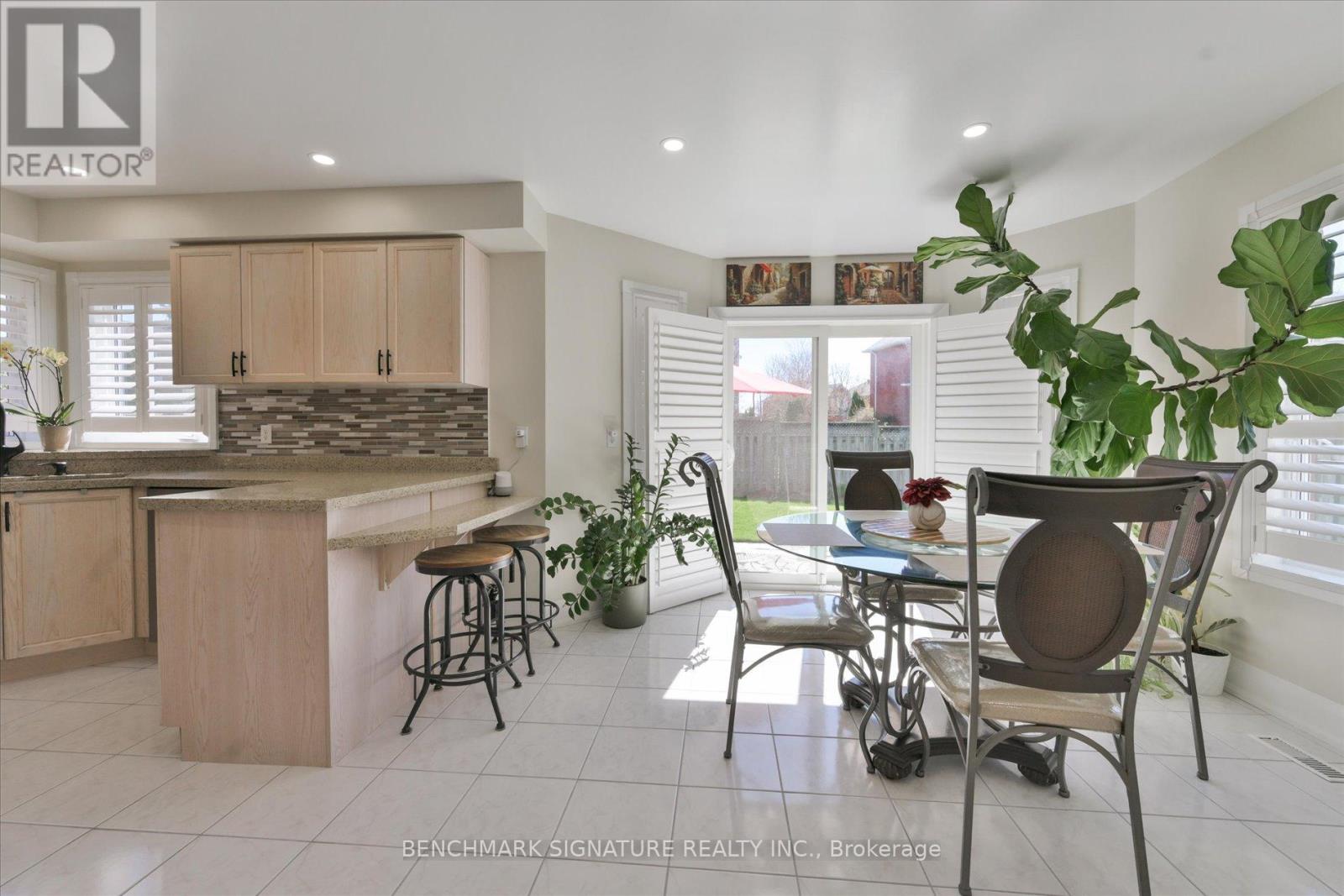 29 STRICKLAND DRIVE - 14