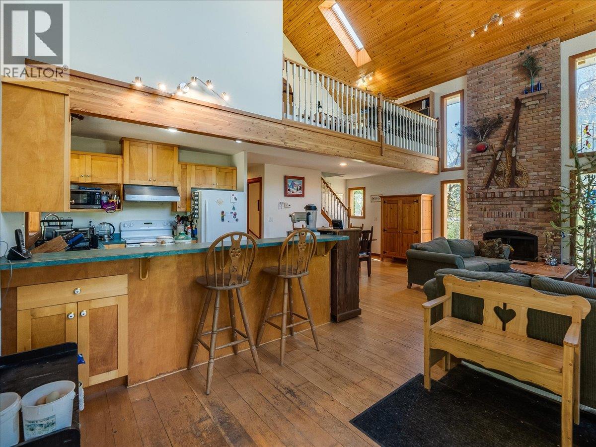 2960 UPPER SLOCAN PARK Road - 17