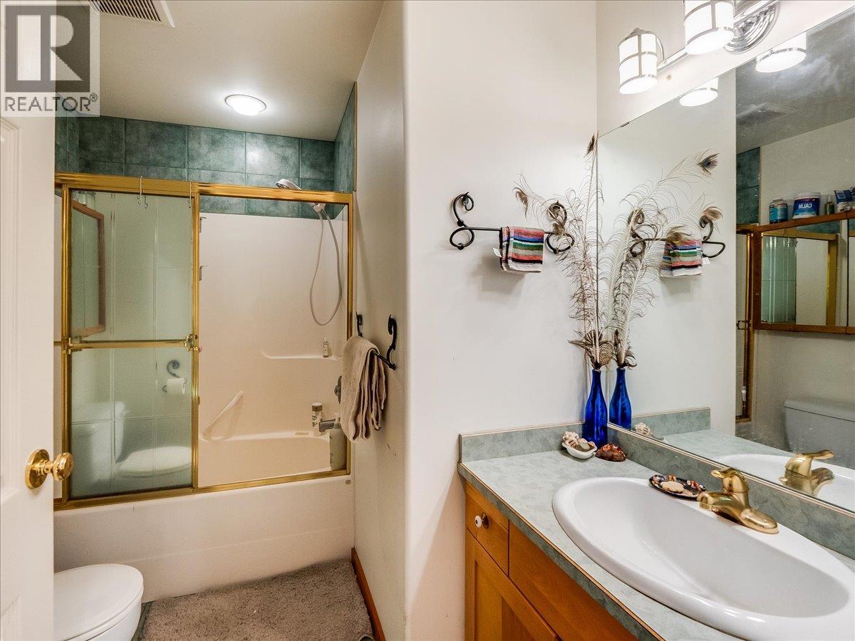 2960 UPPER SLOCAN PARK Road - 30