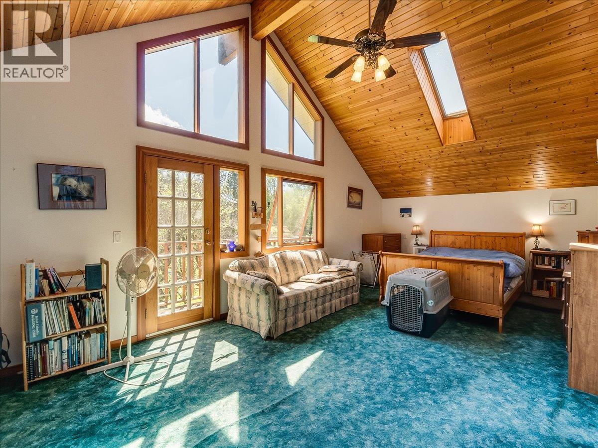 2960 UPPER SLOCAN PARK Road - 35