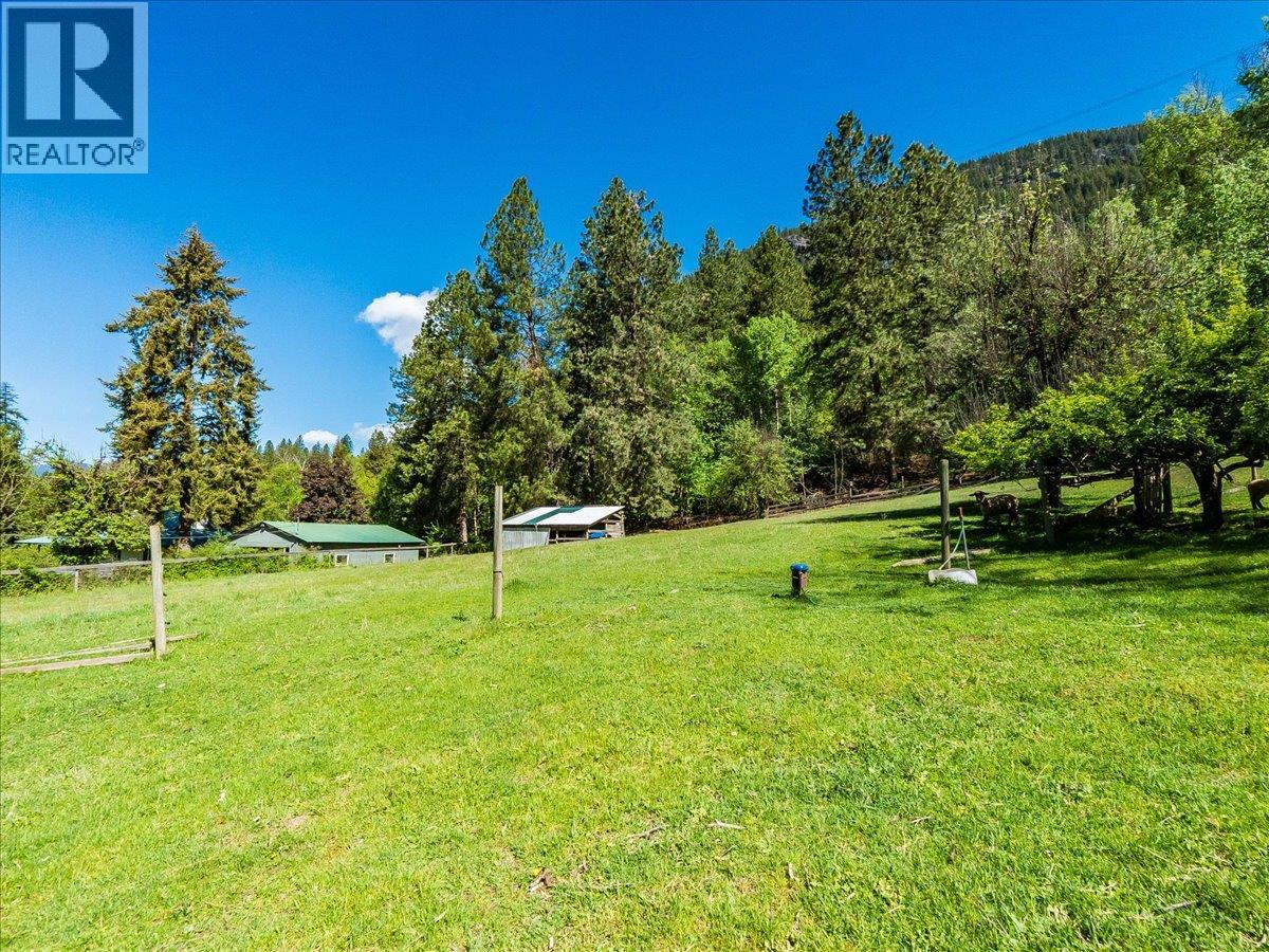 2960 UPPER SLOCAN PARK Road - 61