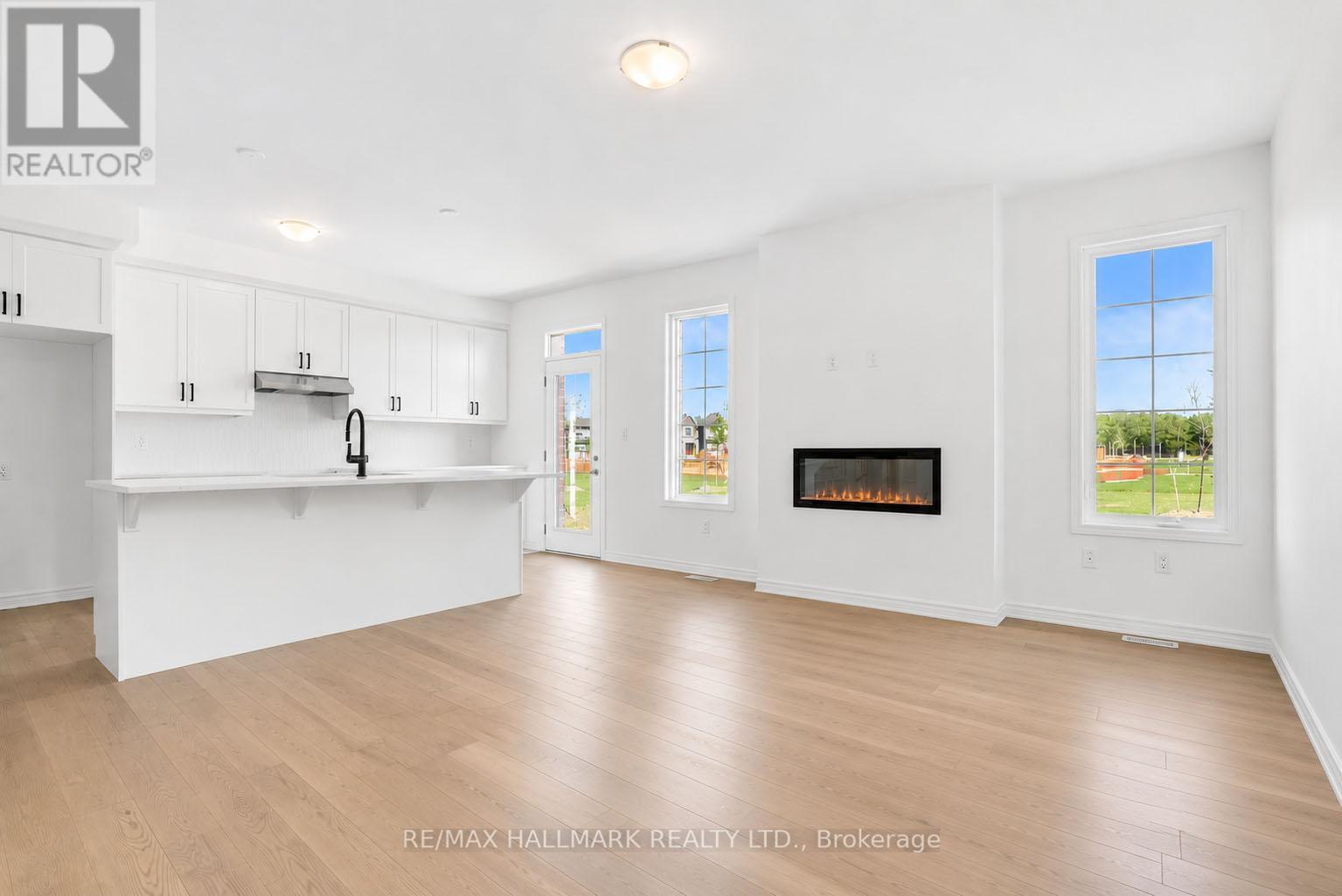 21 FOXLEY HEIGHTS - 11