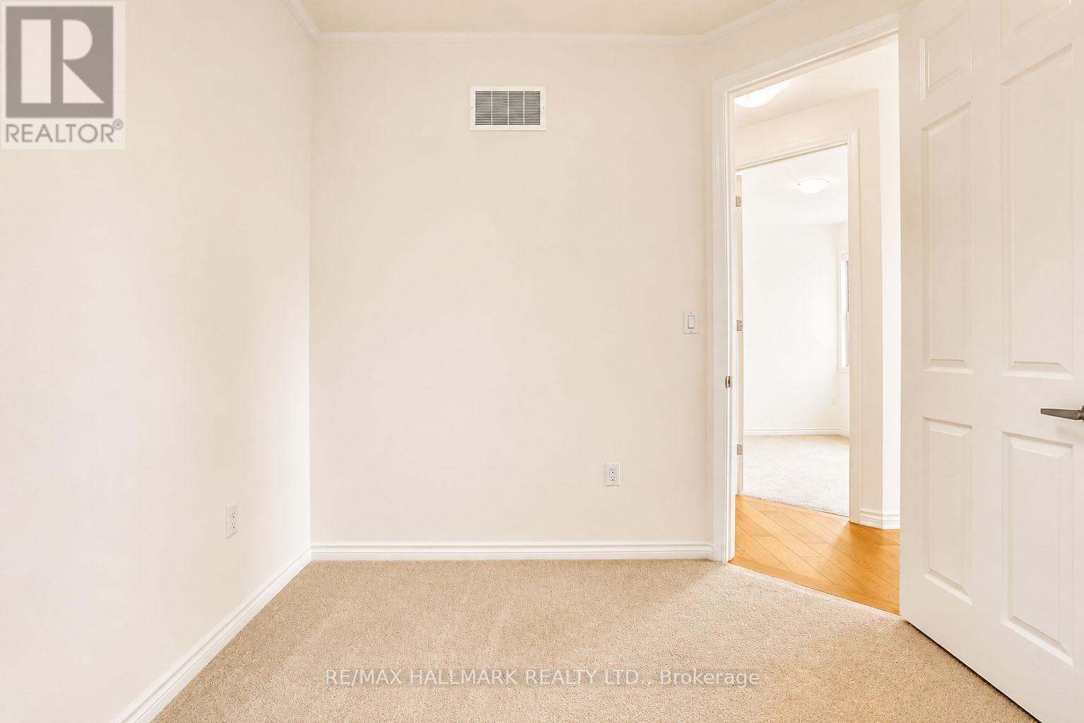 21 FOXLEY HEIGHTS - 26