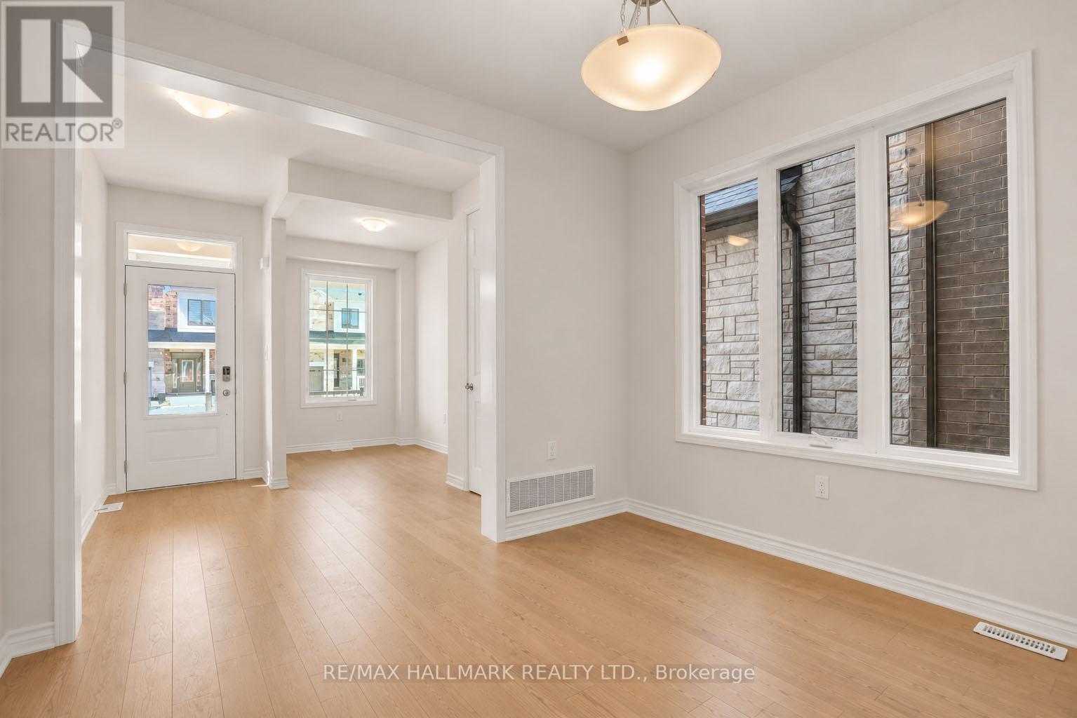 21 FOXLEY HEIGHTS - 7