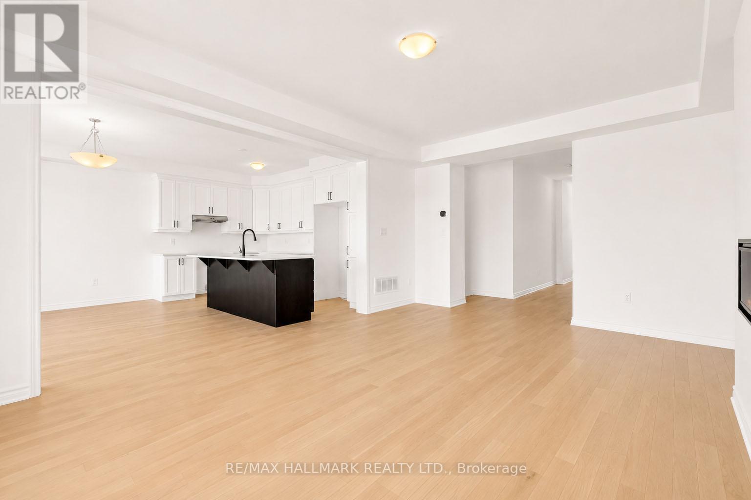 43 FOXLEY HEIGHTS - 11
