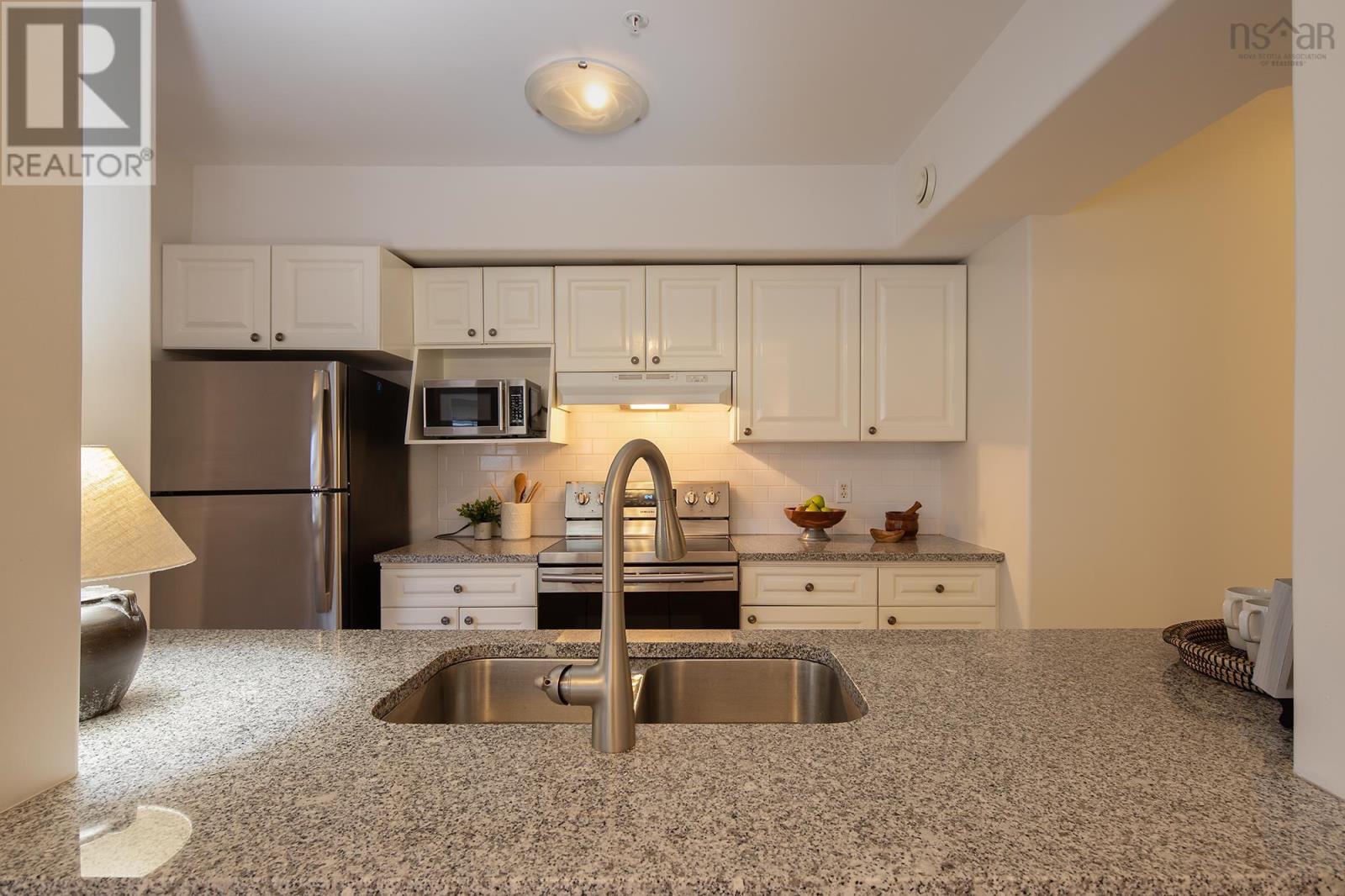 #302 30 Waterfront Drive - 20