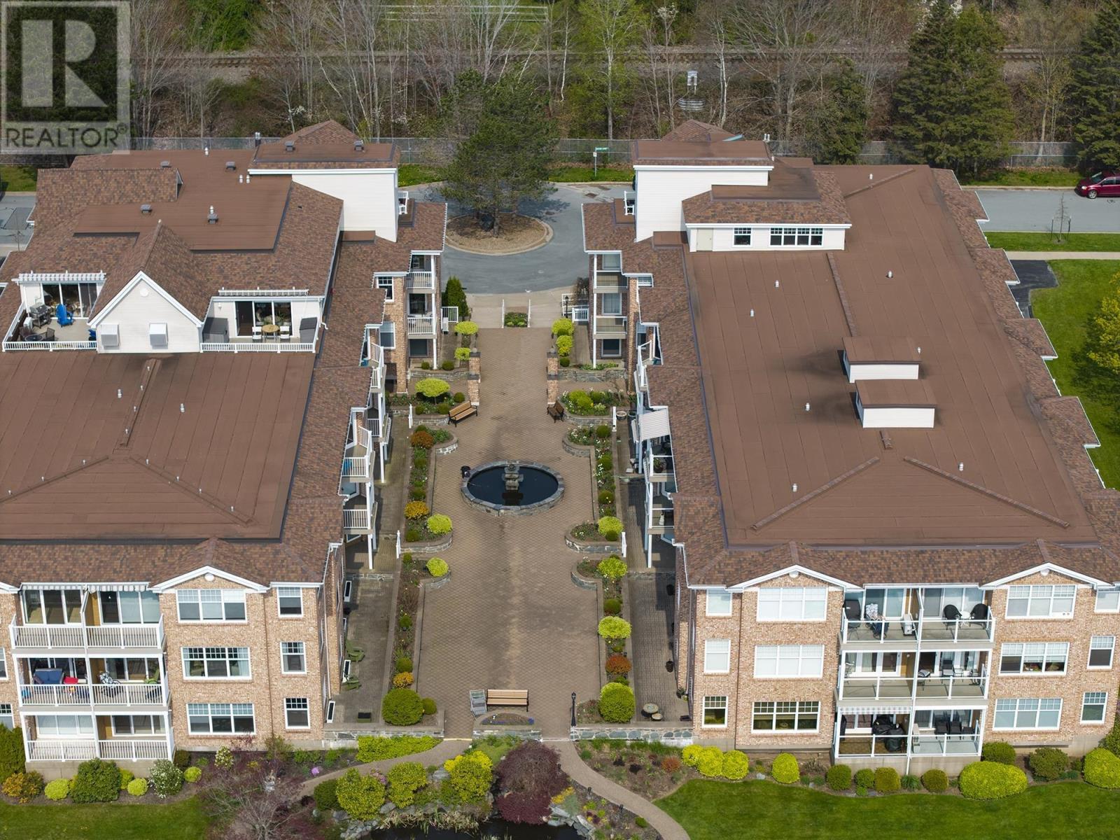 #302 30 Waterfront Drive - 33