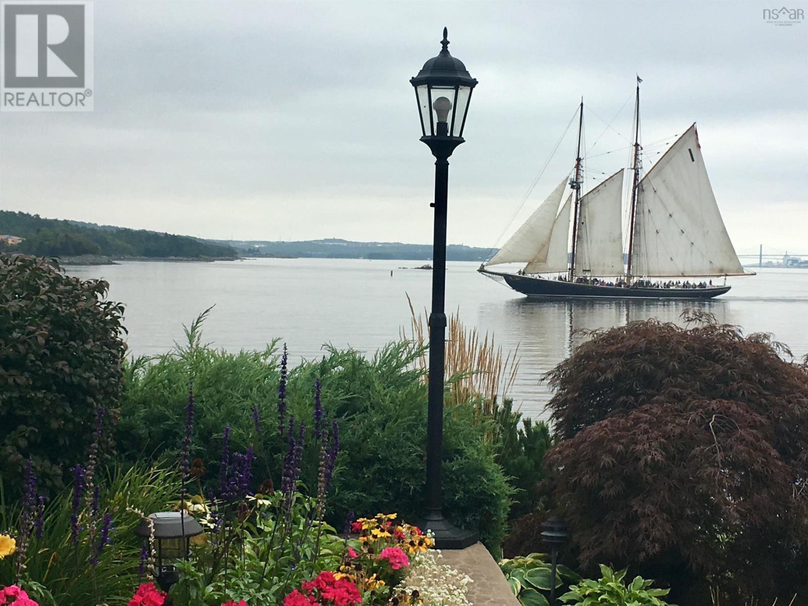#302 30 Waterfront Drive - 38