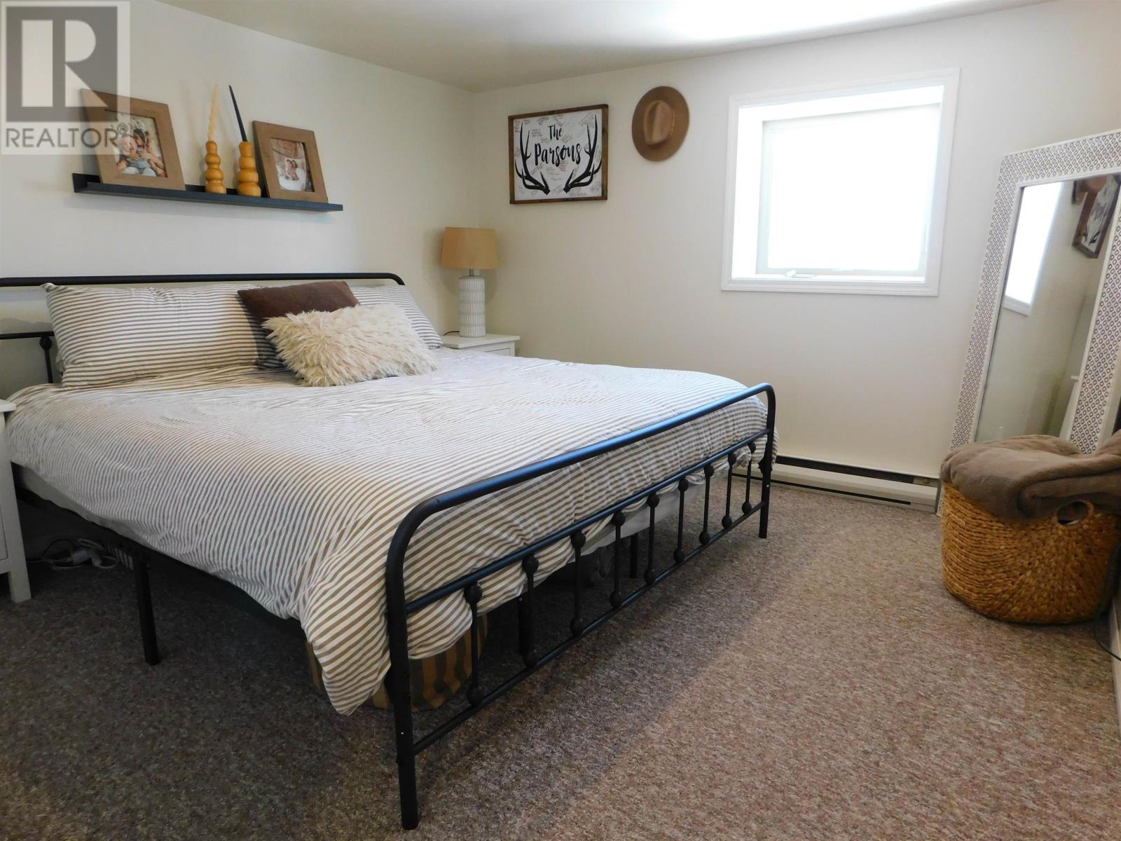 157 Harris CRES - 21