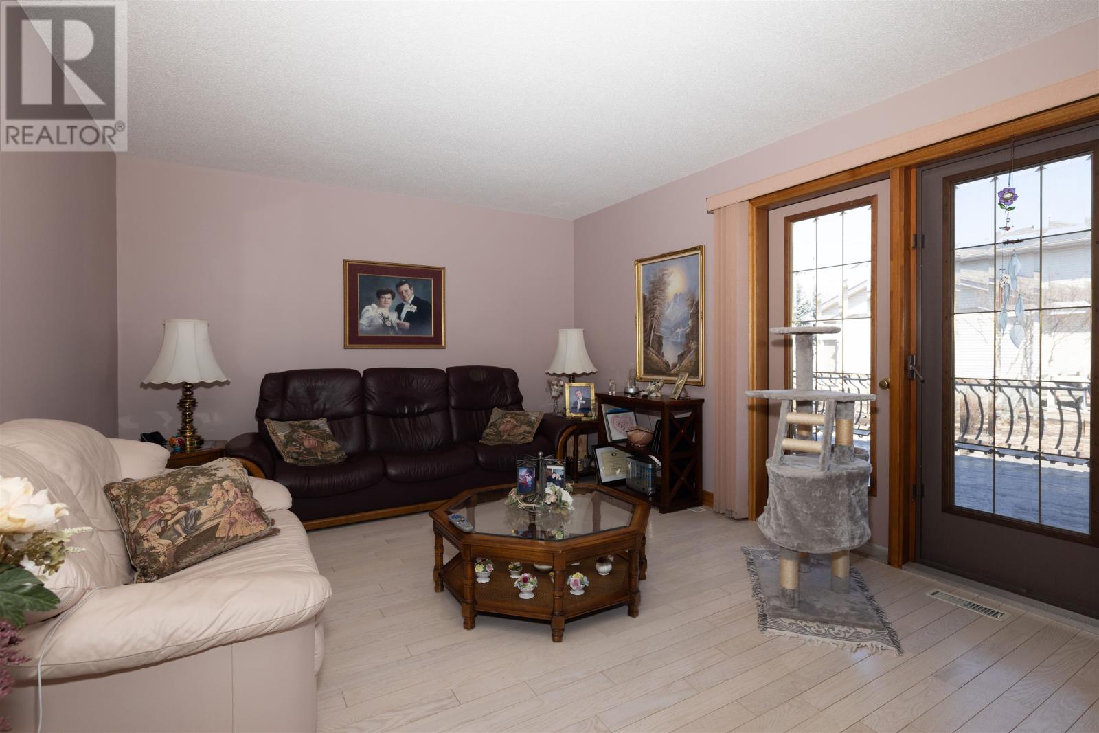 405 Riviera DR - 12