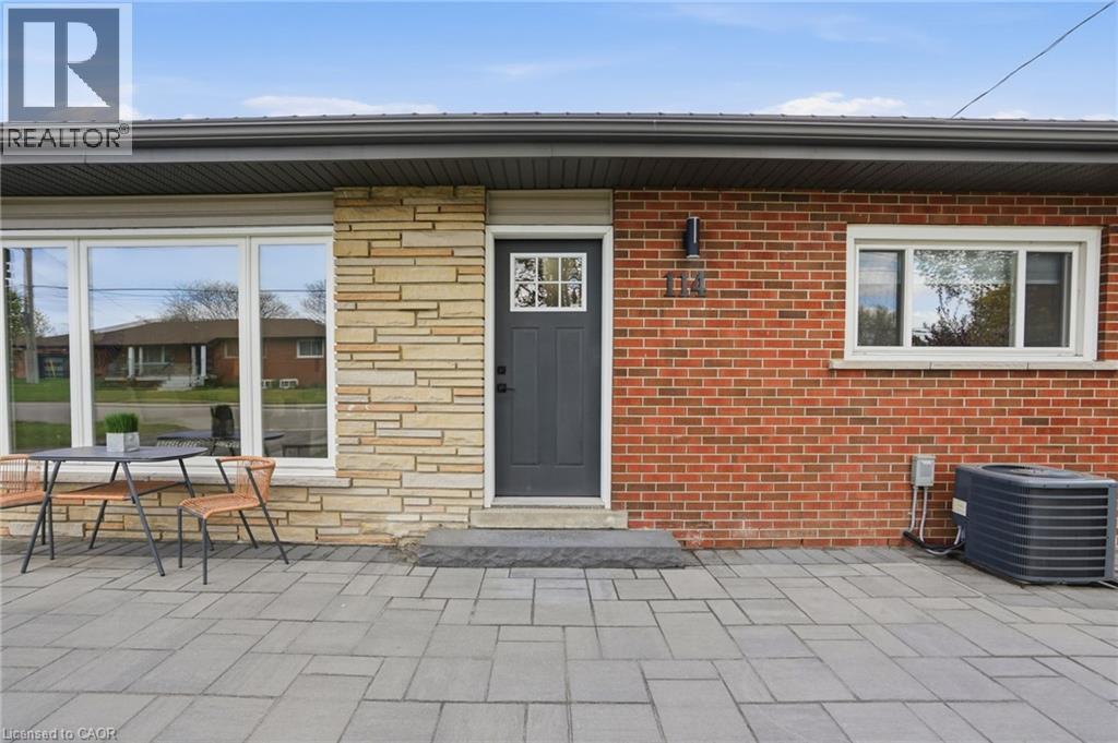 114 LUSCOMBE Street - 5