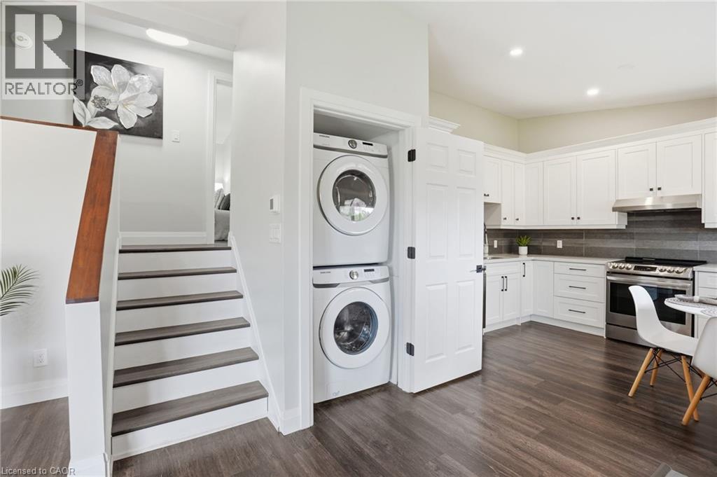 114 LUSCOMBE Street - 19