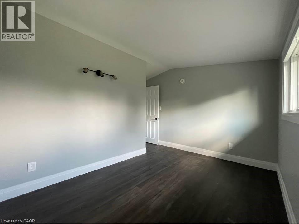 114 LUSCOMBE Street - 40