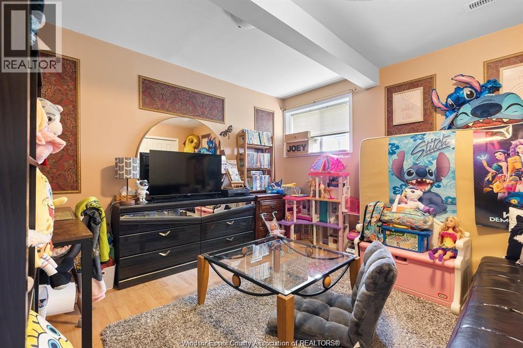 330 REAUME ROAD - 16