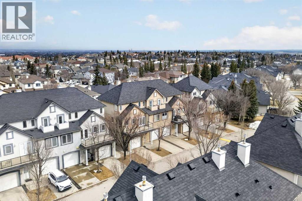 34 Simcoe Place SW - Image 2
