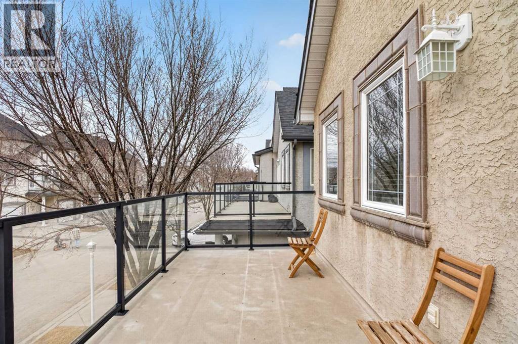 34 Simcoe Place SW - 4