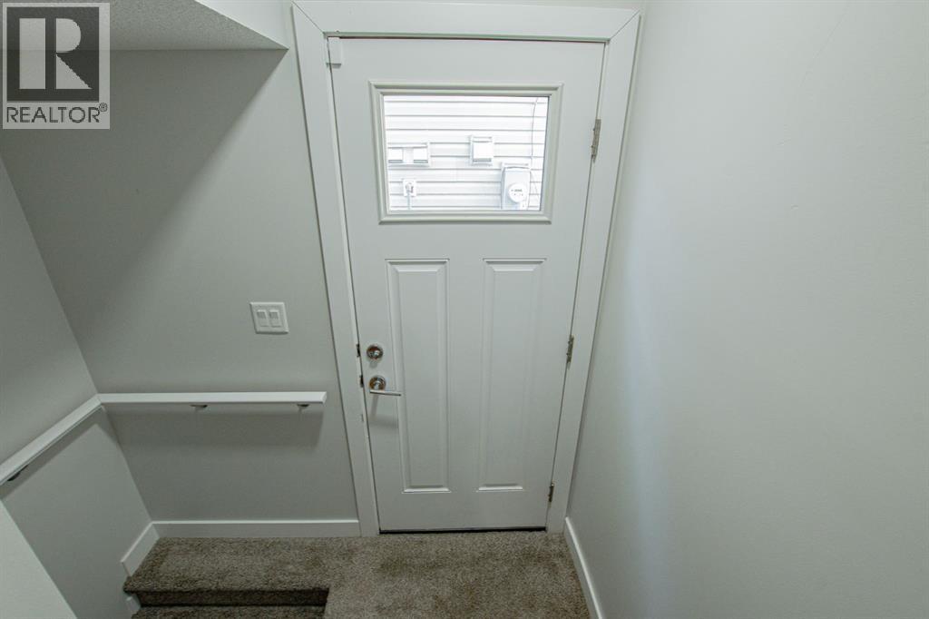 8841 85A Avenue - 36
